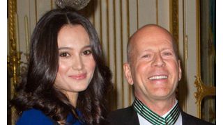 オスカーに恵まれないブルース・ウィリス、フランス芸術文化勲章の最高章を受章