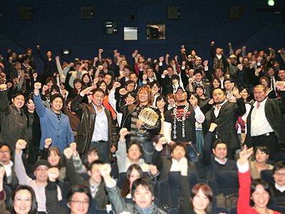 棚橋弘至ら新日本プロレス7選手が勢ぞろい！3D上映のプロレスに感激！