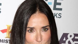 デミ・ムーア、アシュトン・カッチャーとの間に子どもがいれば離婚は防げた