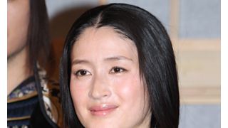 小雪、第2子出産後初めての公の場で天海祐希を絶賛!