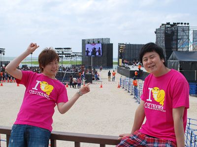 ウーマンラッシュアワー、沖縄でも大人気！ファンの熱狂が東京進出への自信に！