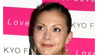 土屋アンナ、子宮頸がん予防啓発 母親として女性たちにメッセージ