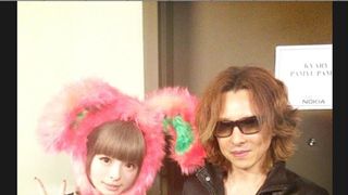 きゃりーぱみゅぱみゅ、YOSHIKIとのツーショットを披露!LA公演で対面!