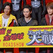ライダー・戦隊・宇宙刑事が豪華共演!「ギャバン」石垣佑磨も奇跡の映画と自信!