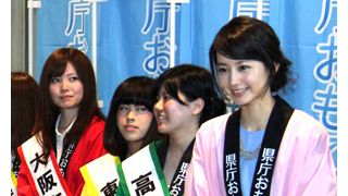 錦戸亮＆堀北真希がファンをお出迎え！140名のファンから悲鳴