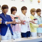 INFINITE、Natuur POP専属モデルファンミーティング「INFINITEアイスクリーム甘い」<韓国JPICTURES>