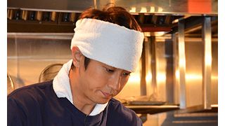 谷原章介、ラーメンの神様に弟子入り?つけ麺元祖「大勝軒」の味に挑戦!