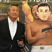 ロバート秋山、梅宮辰夫本人の前でクラウディアさんがタイプと禁断の告白!