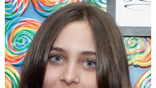 マイケル・ジャクソンさんの長女パリス、自殺未遂　病院へ緊急搬送