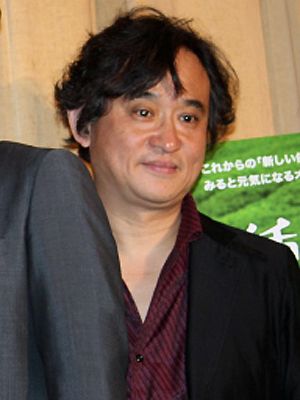 俳優・映画監督の塩屋俊さん、急逝　56歳　舞台稽古中に倒れる