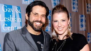 「フルハウス」の次女ステファニー役女優、3人目の夫と別居へ　結婚からわずか1年3か月