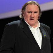 フランスで免許停止処分を受けたジェラール・ドパルデューがモスクワで自動車事故