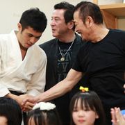 千葉真一、小島よしおにパンツはもういいとバッサリ!