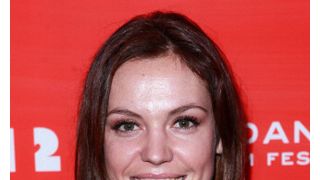 アンナ・ニコル・スミスの伝記テレビ映画スタッフ 借りた車を傷んだ状態で返却し問題に