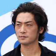 女児を出産した辺見えみり、観客が夫の松田賢二を祝福!