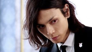 剛力彩芽に「クソガキ」！超絶アクション！実写版『黒執事』映像が公開！