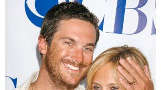ケイト・ハドソンの兄オリヴァーに女児誕生　ゴールディ・ホーンは初の孫娘に大喜び