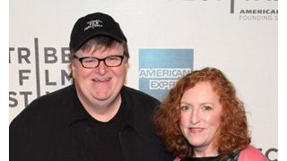 マイケル・ムーア監督が離婚へ