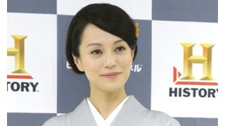 牧瀬里穂、着物姿でしっとり大人の色気!着物の魅力を語る