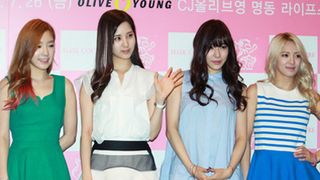 少女時代、ツートンカラーのウイッグ姿を披露!<韓国JPICTURES>