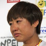 しずちゃん、涙の告別式から一夜…芸人仲間に囲まれ気丈