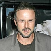 デヴィッド・アークエット、酒が原因で新作映画をクビに?