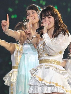 大島優子も号泣！AKB48秋元才加、卒業セレモニーで感謝のメッセージ！