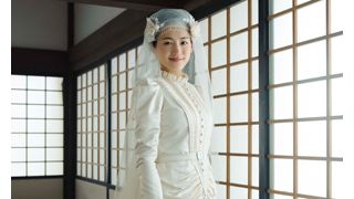 綾瀬はるかの純白ウエディングドレス姿!「八重の桜」の挙式写真を初公開