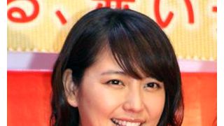 長澤まさみ、交際質問に表情崩さず