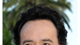 ストーカー女がジョン・キューザックの自宅に侵入しようとして逮捕