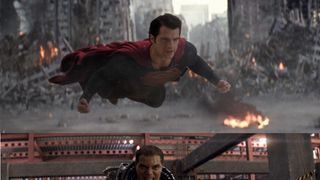 『マン・オブ・スティール』クライマックスシーンが公開！度肝を抜く衝撃の映像