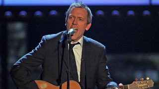 「Dr. HOUSE」のヒュー・ローリー、ラジオのDJに