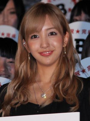 元AKB板野友美、ジャニーズファンの熱気にビックリ！