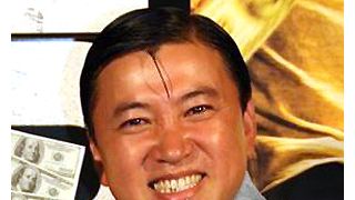 スギちゃん、「金に汚くない」と完全否定 小島よしおの非難に対抗