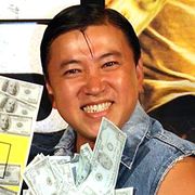 スギちゃん、「金に汚くない」と完全否定 小島よしおの非難に対抗