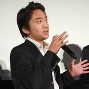 コリン・ファース主演作で真田広之の若き時代を演じた、ロンドン在住の日本人俳優、石田淡朗が凱旋帰国
