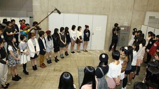 AKBドラフト候補生、キャプテンと緊張の初対面！握手会実習も