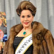 デヴィ夫人が“デパガ”に!一日限定のファッション・アテンダントに就任