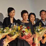 大竹しのぶ&杉田かおる、舞台になった村の女性に感謝
