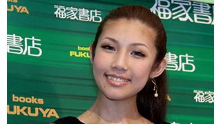 今井メロ、「心臓と脳の異常」で倒れ病院に