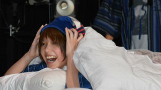 本田翼、理想のタイプはずっと漫画を読んでいても何も言わない人!?