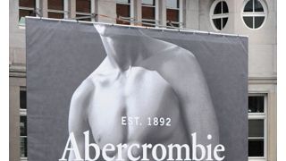 デブはお断りのアバクロ、売り上げ激減　ポリシー変更でXL以上も生産