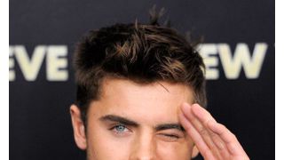 「ハイスクール・ミュージカル」ザック・エフロン、顎の骨を折る大けが