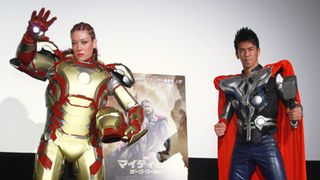 『アベンジャーズ』ファン代表、武井ソー&アイアンLiLiCoが肉食対決!