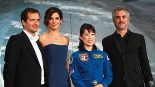 サンドラ・ブロック、宇宙飛行士・山崎直子さんと対面!絶賛コメントに安堵