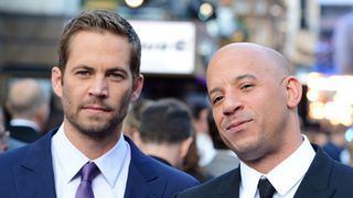 ヴィン・ディーゼル、ポール・ウォーカーさんの家族の前で号泣