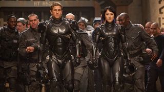 『パシフィック・リム』が初登場1位!ロボット&怪獣へのリスペクトで人気獲得!
