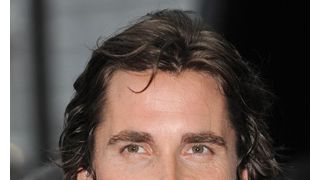クリスチャン・ベイル、スーツ姿でロンドンのマダム・タッソーろう人形館に来月登場