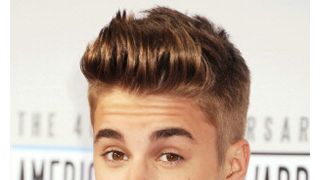 ジャスティン・ビーバーの卵攻撃 隣人の被害総額は約200万円