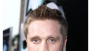「NIKITA」のデヴォン・サワに男児誕生